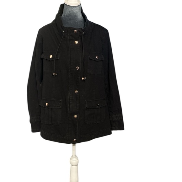 City Chic Black Utility Jacket with Classic Workwear Design - Picture 3 of 11